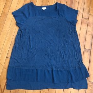 A:glow maternity top